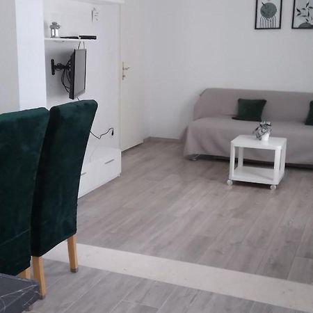 Apartment Seaview Jelsa Racic מראה חיצוני תמונה