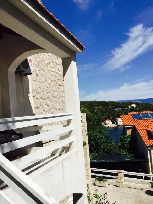 Apartment Seaview Jelsa Racic מראה חיצוני תמונה